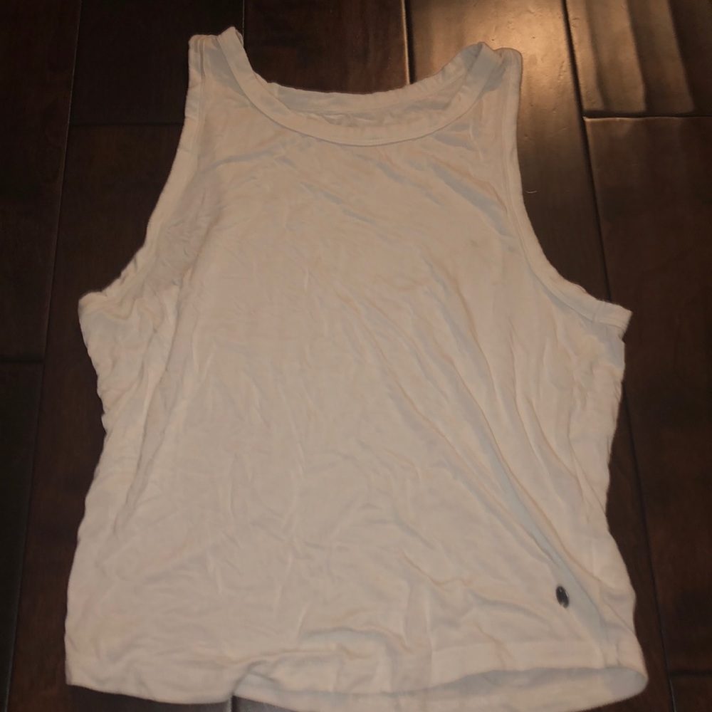 white tank